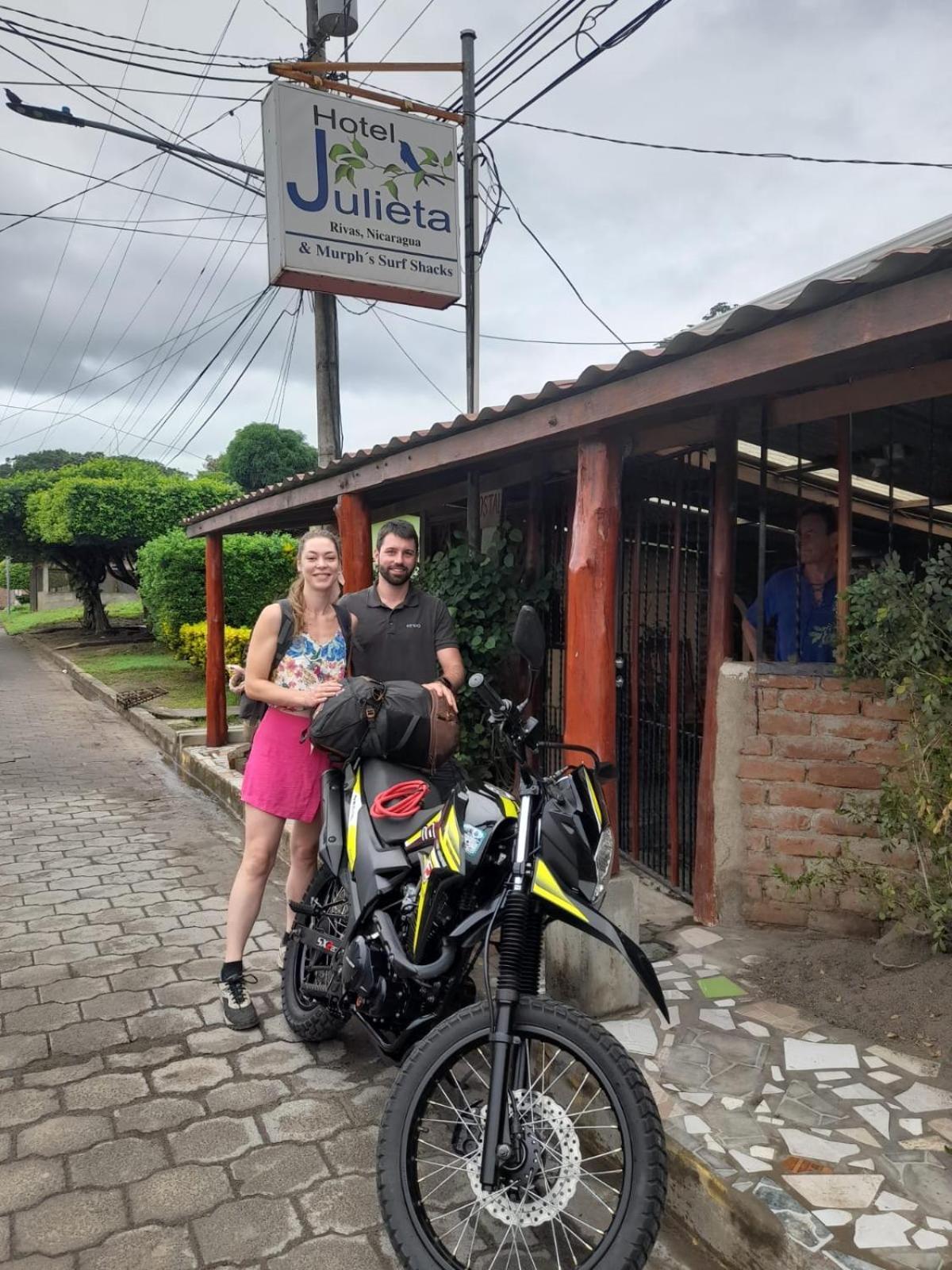 Murph'S Surf Shacks Rivas Eksteriør bilde