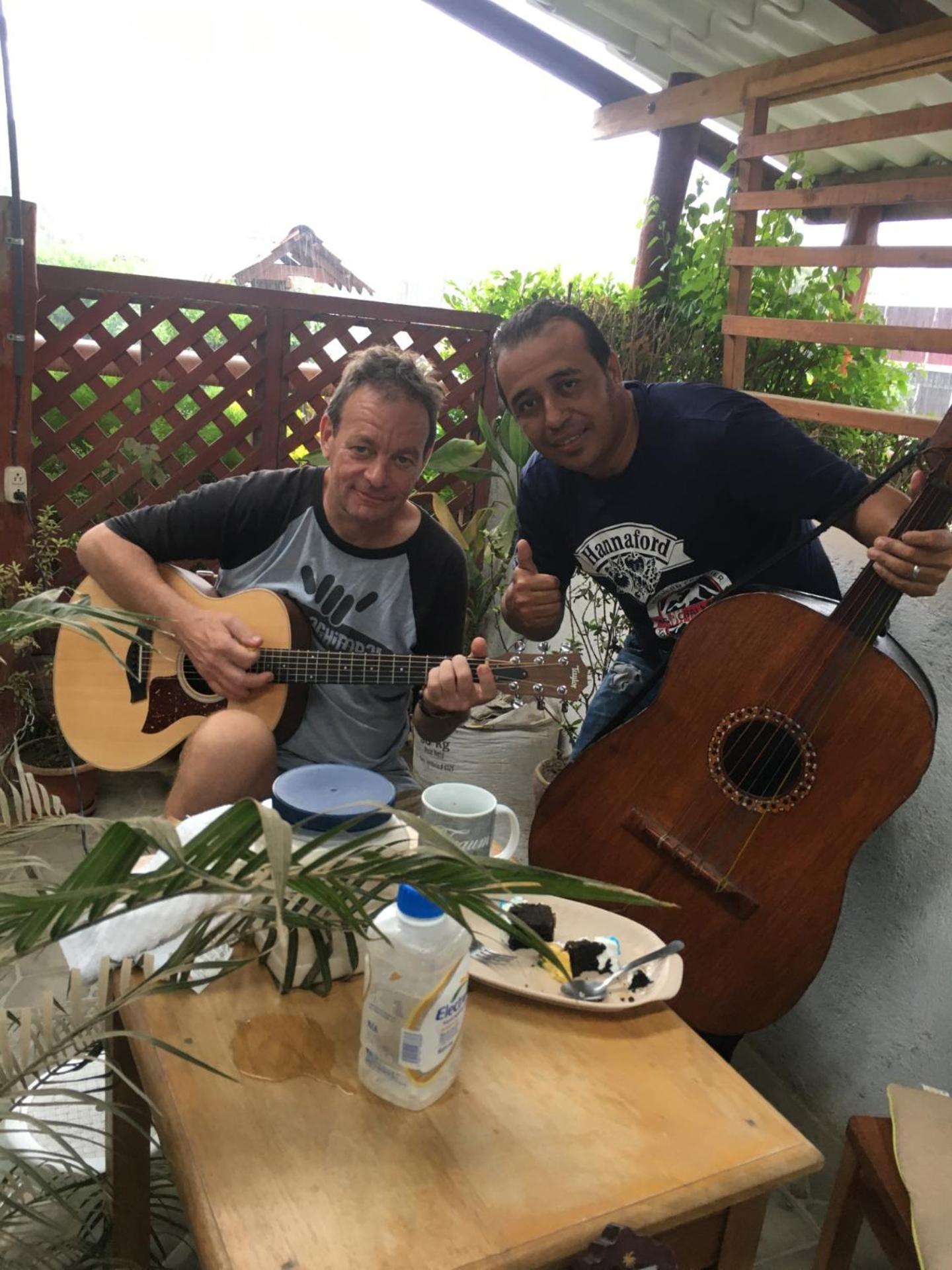 Murph'S Surf Shacks Rivas Eksteriør bilde